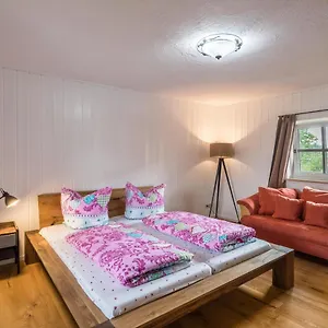  Ferienhaus Zuhaus Am